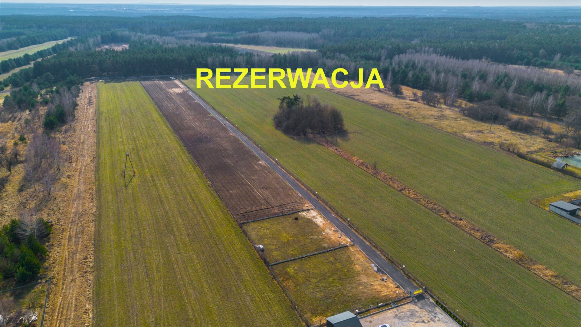 Działka na sprzedaż