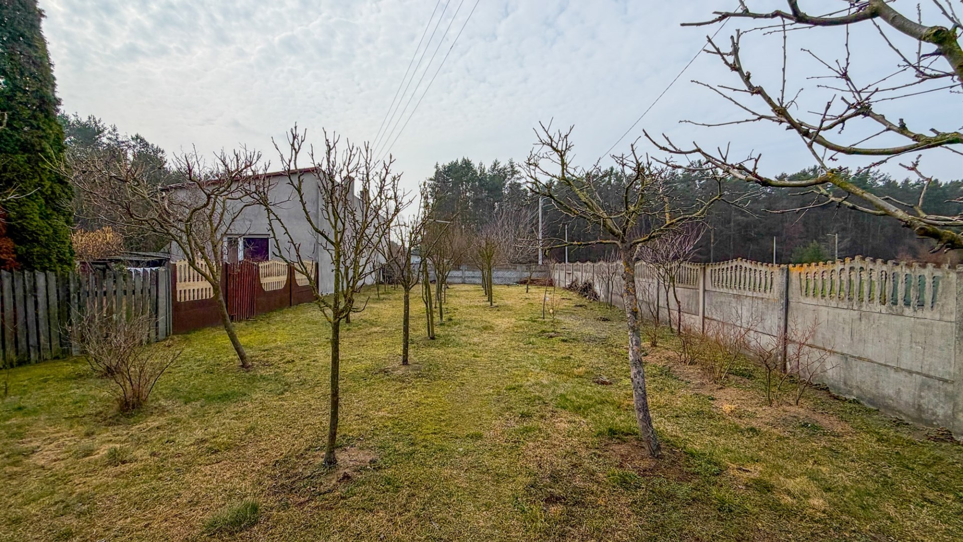 Działka na sprzedaż