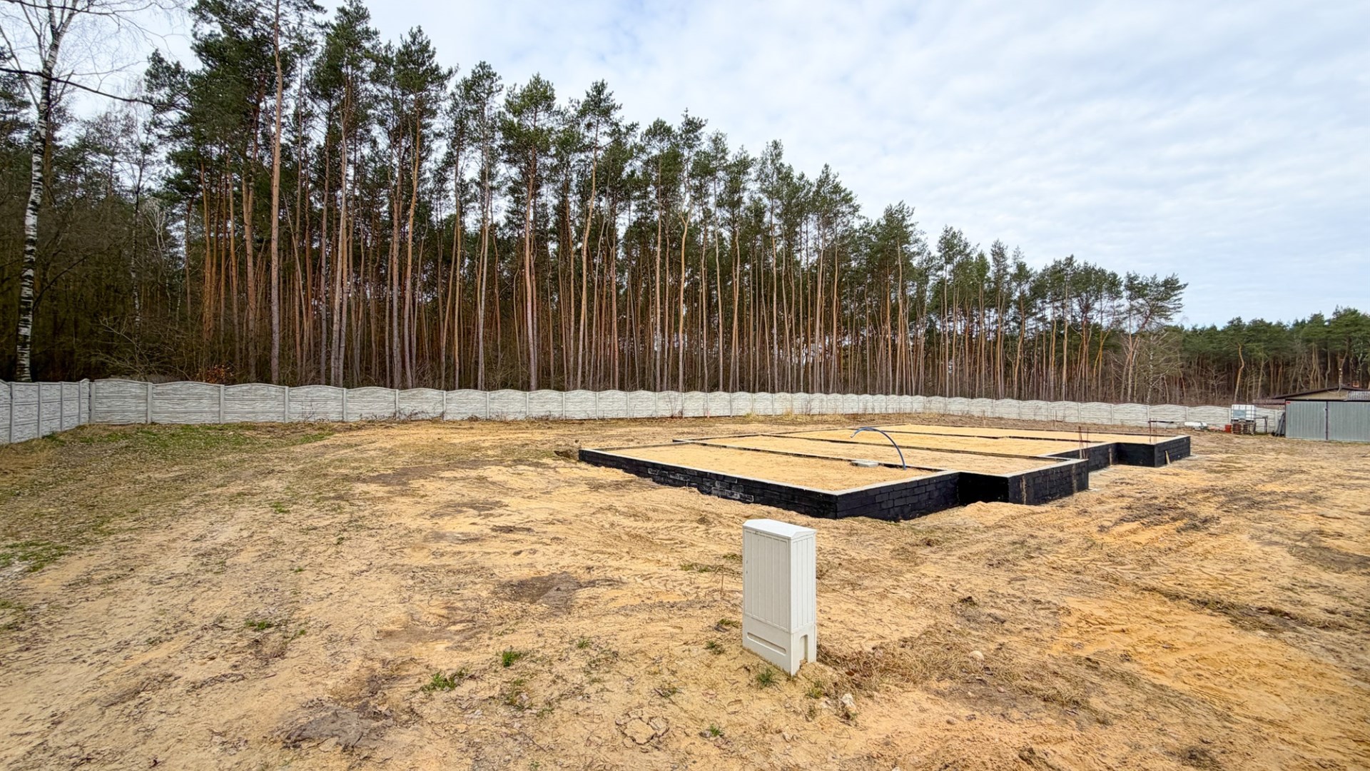 Działka na sprzedaż