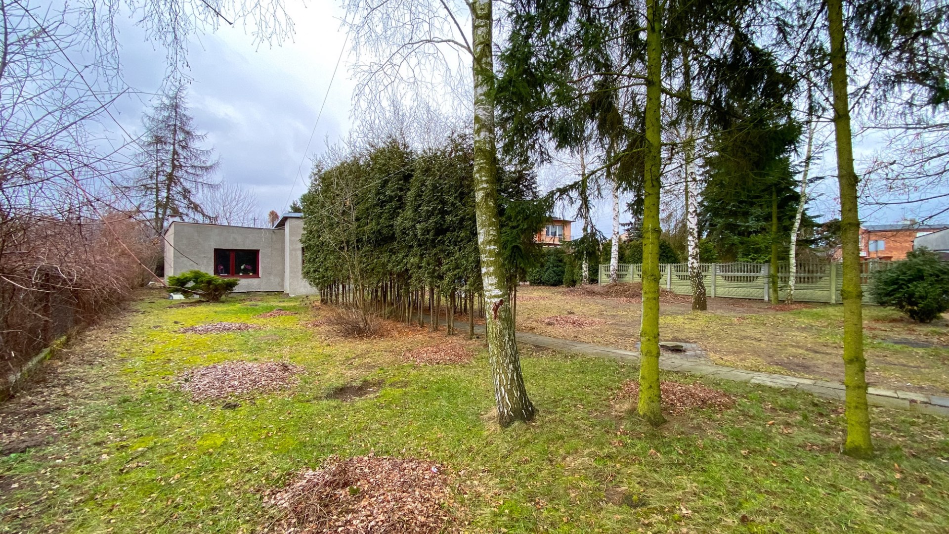 Działka na sprzedaż